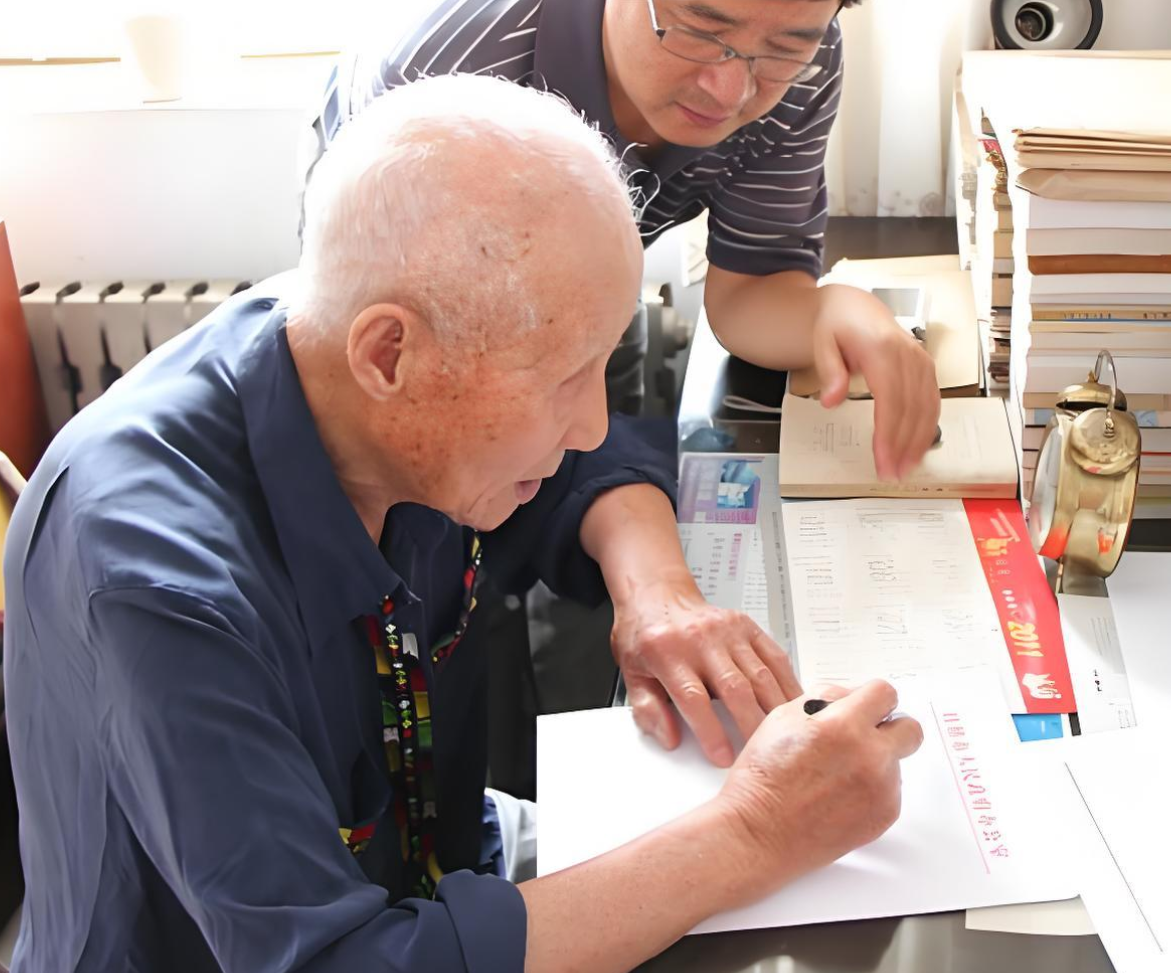 5 lần đổi di ch&uacute;c m&agrave; vẫn bị c&aacute;c con t&igrave;m thấy, t&ocirc;i v&ocirc; t&igrave;nh ph&aacute;t hiện ra sự thật b&agrave;ng ho&agrave;ng trong căn ph&ograve;ng ngủ- Ảnh 2.