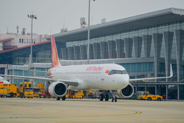 M&aacute;y bay mới li&ecirc;n tục về Việt Nam, gi&aacute; v&eacute; Tết c&oacute; hạ?- Ảnh 1.