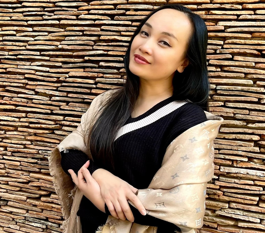 Việt Nam c&oacute; cặp vợ chồng quyền lực đều l&agrave; Gi&aacute;m đốc Nh&agrave; h&aacute;t, giọng h&aacute;t đẳng cấp NSND cả nước c&ocirc;ng nhận- Ảnh 4.