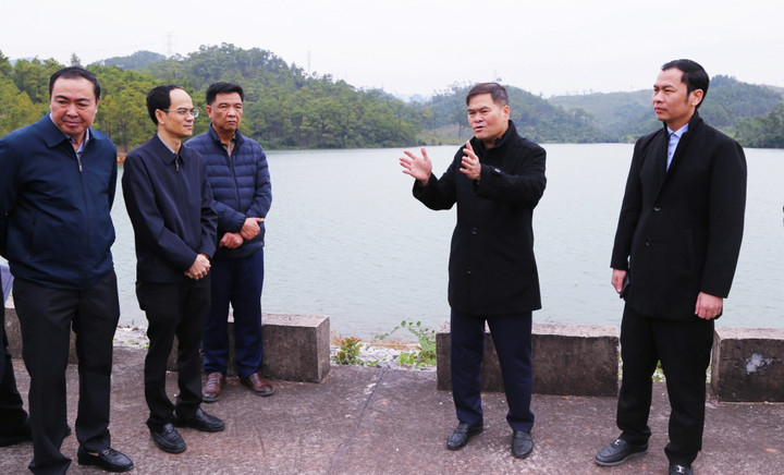 Quảng Ninh t&iacute;nh x&acirc;y Trung t&acirc;m h&agrave;nh ch&iacute;nh mới, c&oacute; quảng trường chứa 100.000 người- Ảnh 2.