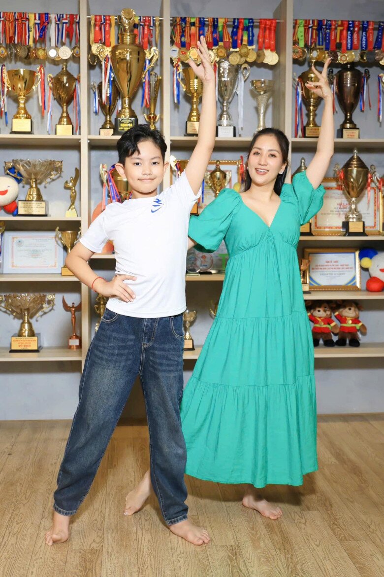 1 sao nữ Vbiz chi 2 tỷ thưởng Tết, mỗi nh&acirc;n vi&ecirc;n nhận bao nhi&ecirc;u?- Ảnh 6.