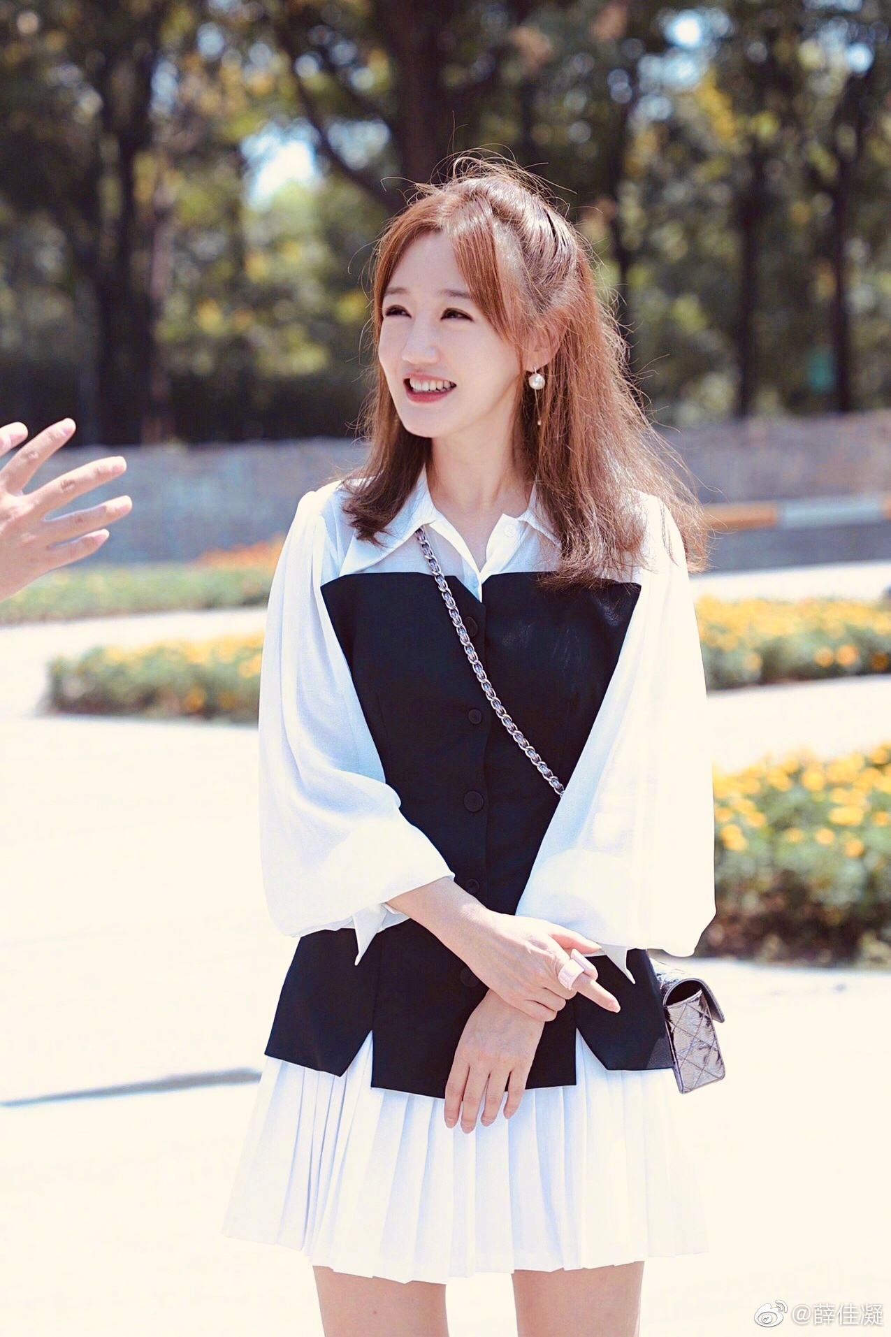 Nữ diễn viên mua 2 kg vàng, giờ choáng váng trước số tiền lãi vào ngày giá vàng lập đỉnh- Ảnh 1. Nữ diễn viên mua 2 kg vàng, giờ choáng váng trước số tiền lãi vào ngày giá vàng lập đỉnh- Ảnh 1.