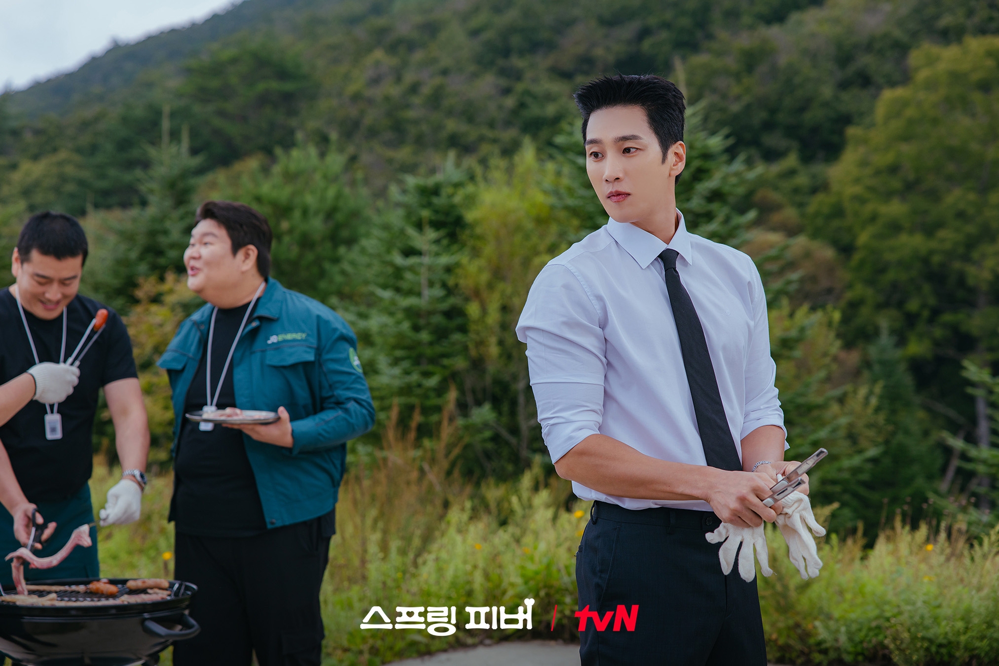 10 lần tr&uacute;ng độc đắc kh&ocirc;ng bằng cưới được tổng t&agrave;i n&agrave;y: Cơ bắp, quyền lực, t&agrave;i lực đủ cả, chị em đổ ầm ầm- Ảnh 5.