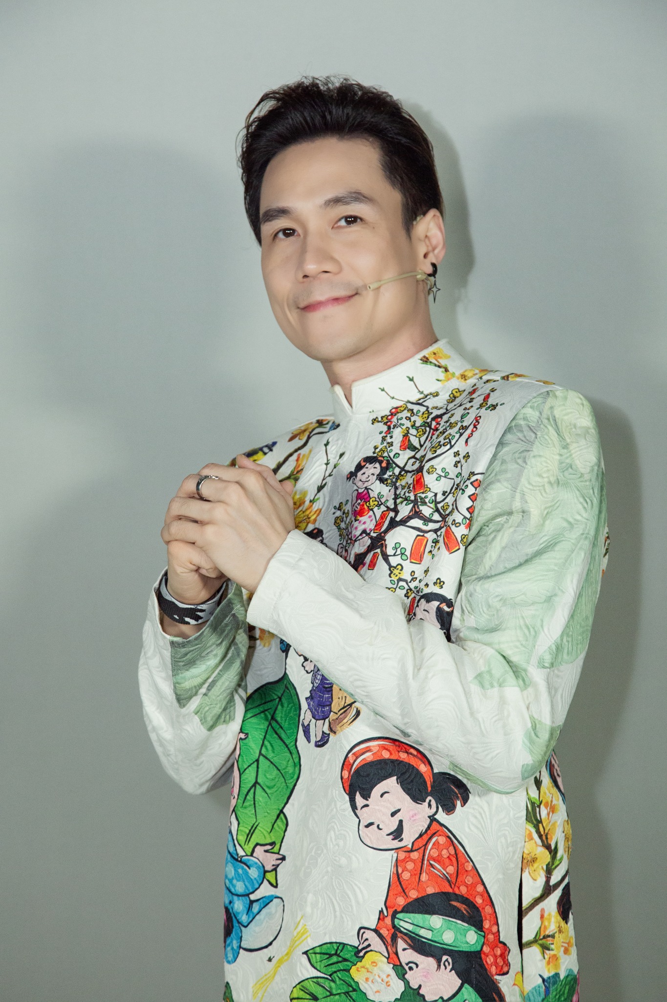 Sự hết thời của sao nam Vbiz c&oacute; hit quốc d&acirc;n: Li&ecirc;n tục bị xử phạt, ra nhạc bị ch&ecirc; lỗi thời- Ảnh 4.