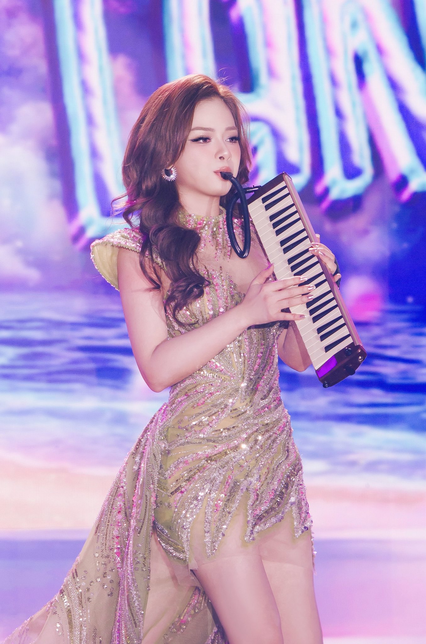 Giảng vi&ecirc;n thanh nhạc đắt show nhất Việt Nam: Thủ khoa trường nghệ thuật, sự nghiệp lẫn nhan sắc đều l&ecirc;n hương- Ảnh 6.