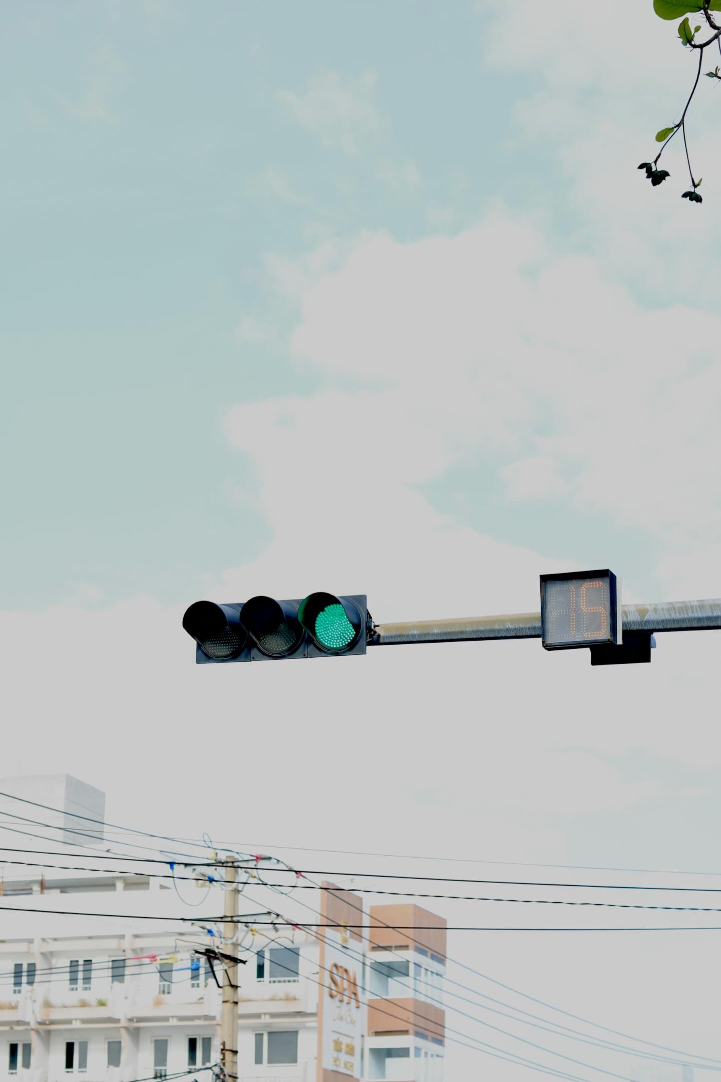 Ở Nha Trang 3 th&aacute;ng đi bộ bằng 8 năm ở H&agrave; Nội- Ảnh 5.