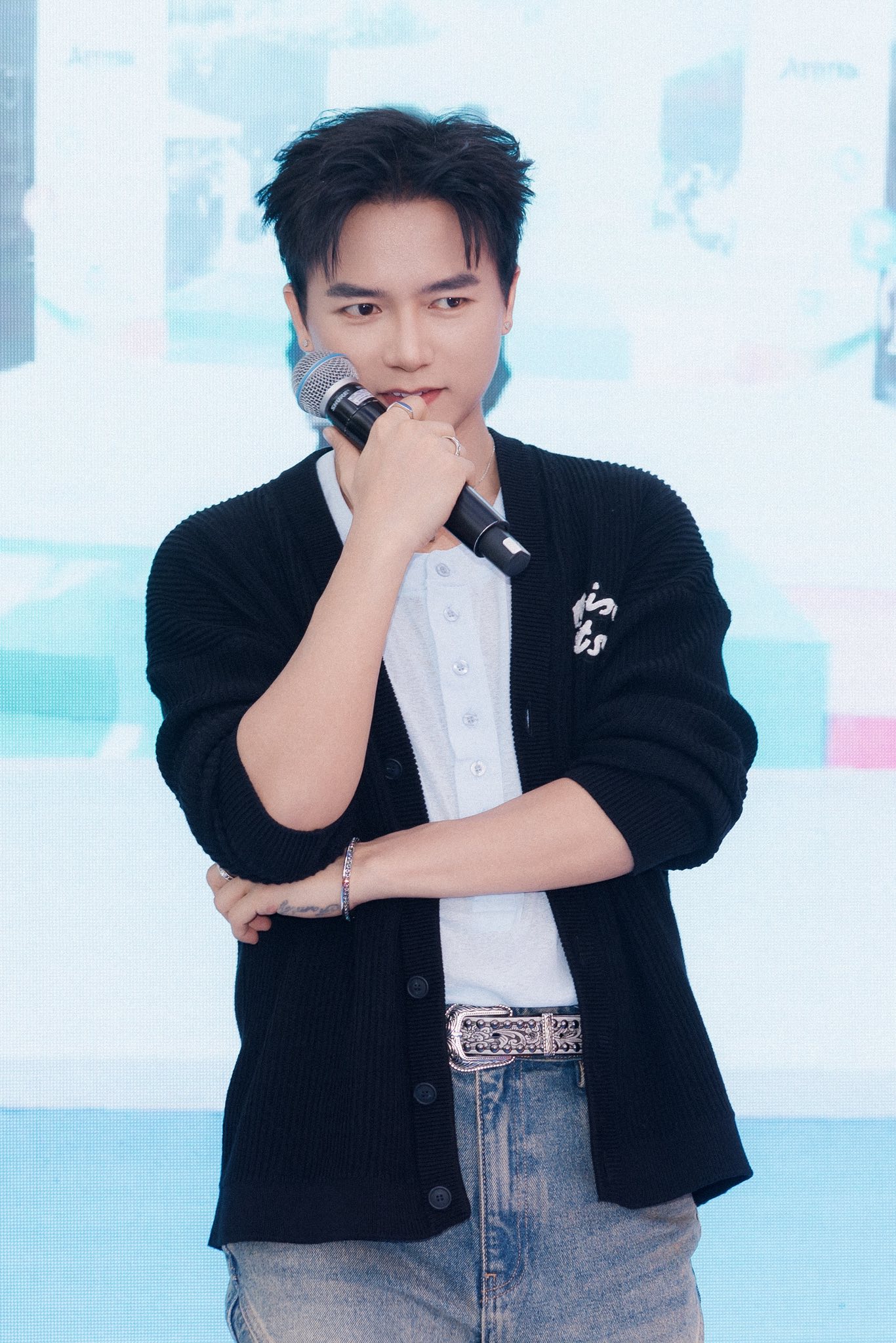 Nhạc sĩ đắt show nhất Việt Nam từng phải &ldquo;rải CV xin việc&rdquo; chật vật, đổi đời nhờ T&oacute;c Ti&ecirc;n &ldquo;chốt đơn&rdquo;- Ảnh 2.