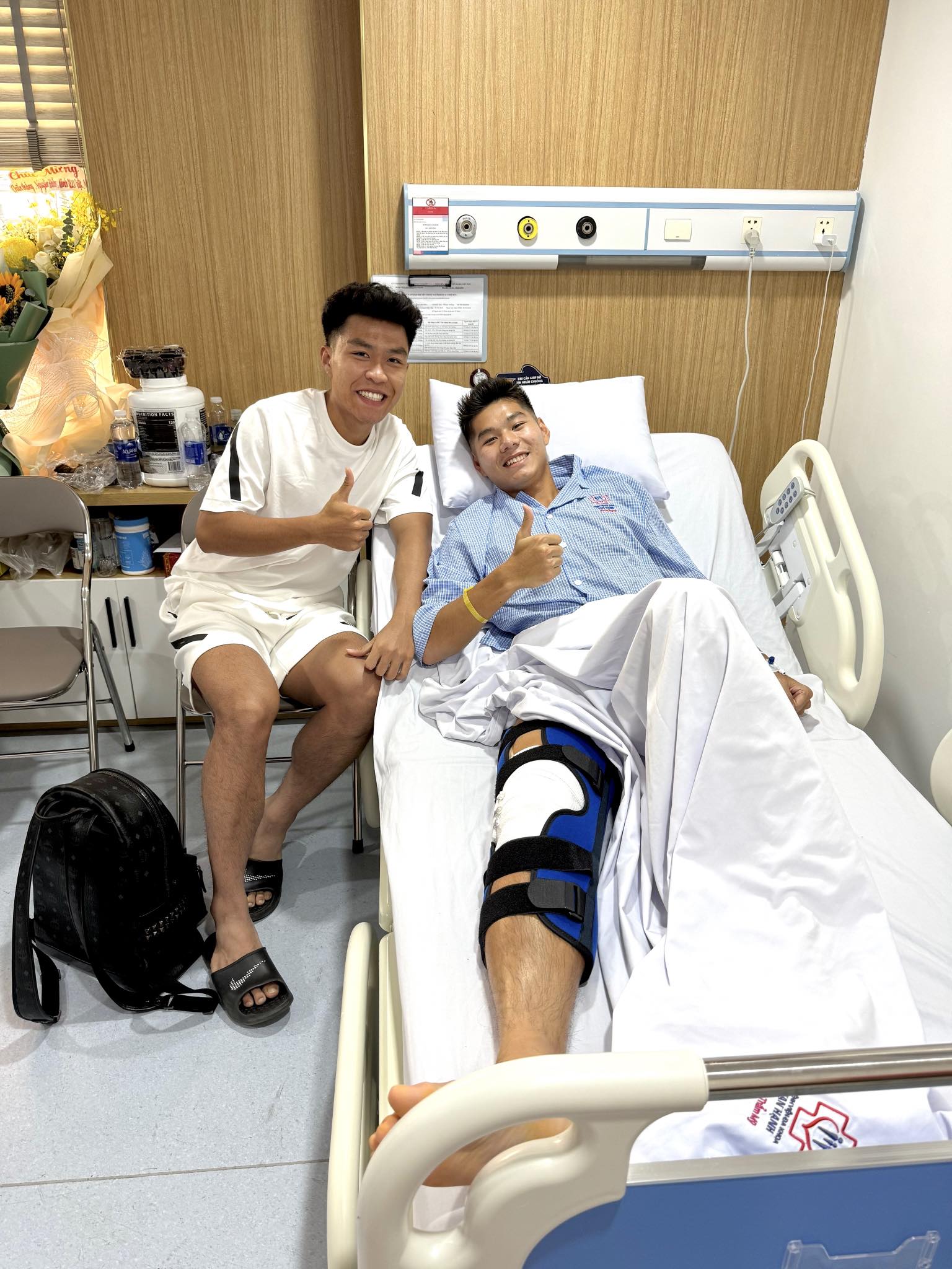 Chia sẻ đầu ti&ecirc;n của Hiểu Minh sau phẫu thuật chấn thương d&acirc;y chằng- Ảnh 2.