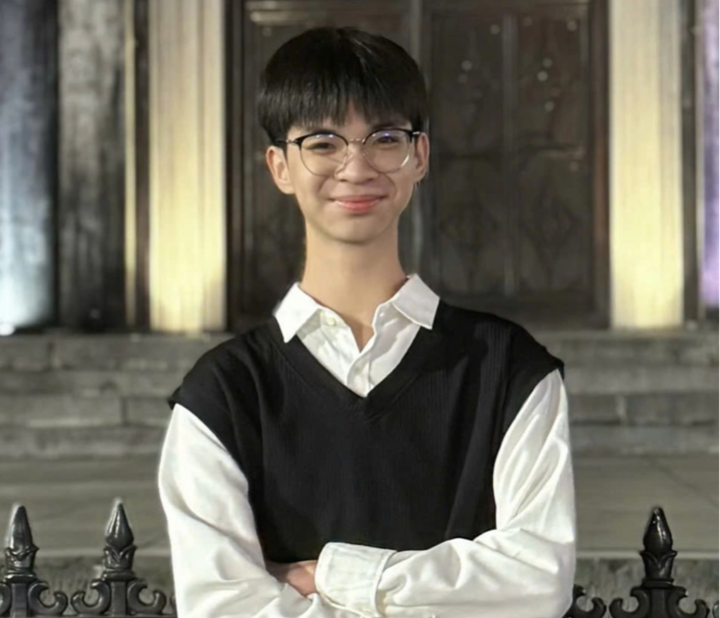 9 thủ khoa học sinh giỏi quốc gia: H&agrave;nh tr&igrave;nh bứt ph&aacute; từ những c&uacute; hụt- Ảnh 2.