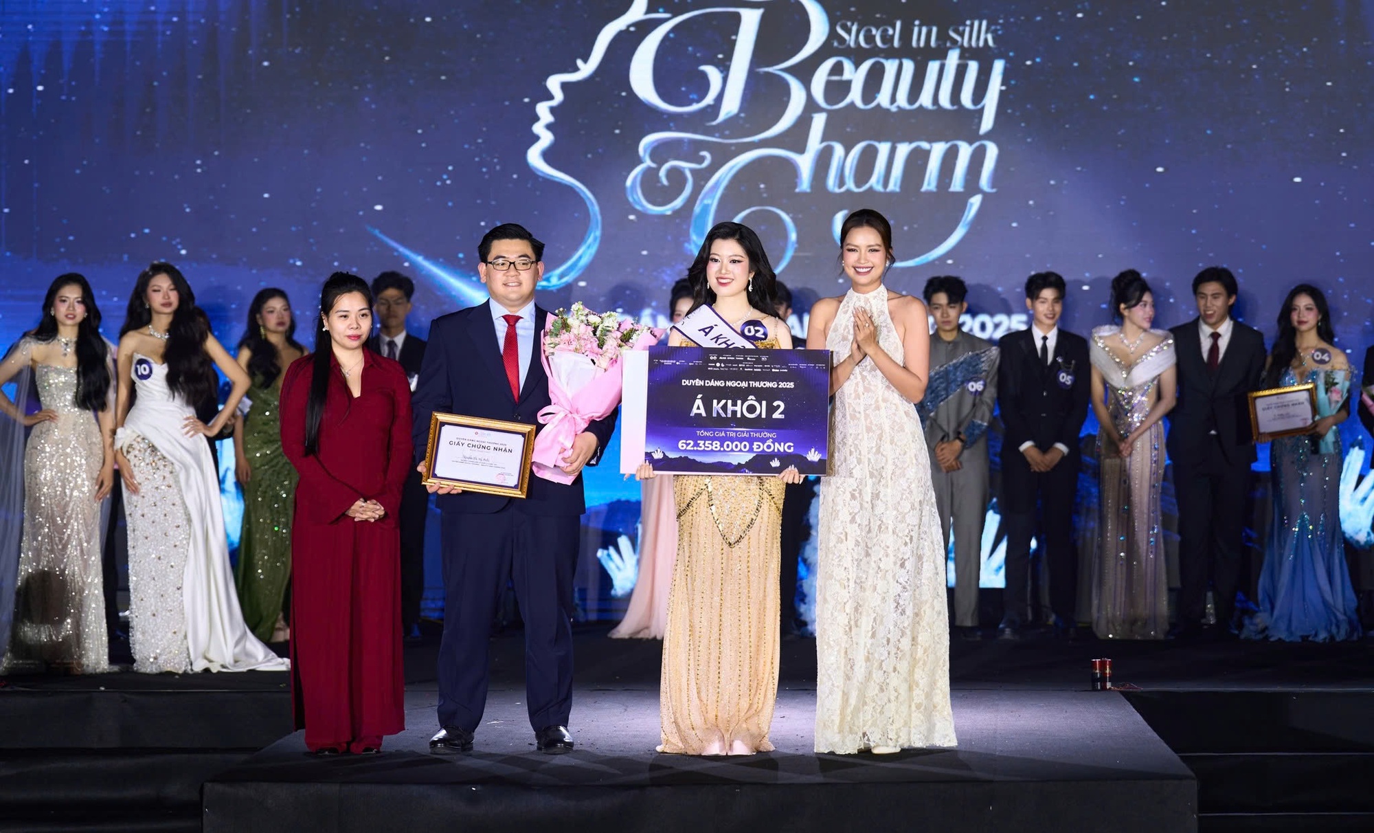 &Aacute; Kh&ocirc;i 2 Duy&ecirc;n d&aacute;ng Ngoại thương 2025 n&oacute;i về &aacute;p lực v&agrave; kỳ vọng d&agrave;nh cho người trẻ- Ảnh 1.