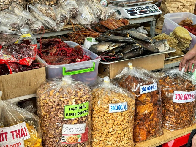 Cận Tết mua đồ kh&ocirc; đừng vội: Ghi nhớ 5 KH&Ocirc;NG tr&aacute;nh 