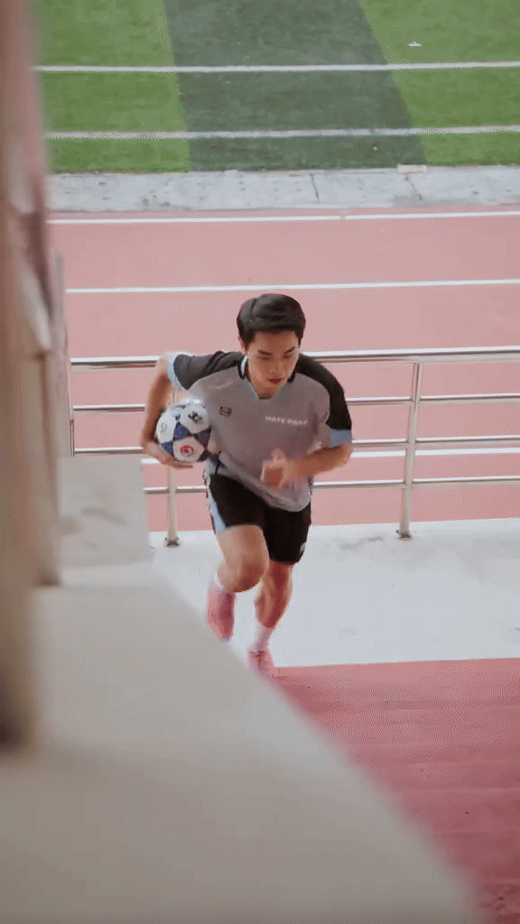 Lần đầu của Đình Bắc khiến nhiều người phát ngại!- Ảnh 3. Lần đầu của Đình Bắc khiến nhiều người phát ngại!- Ảnh 3.