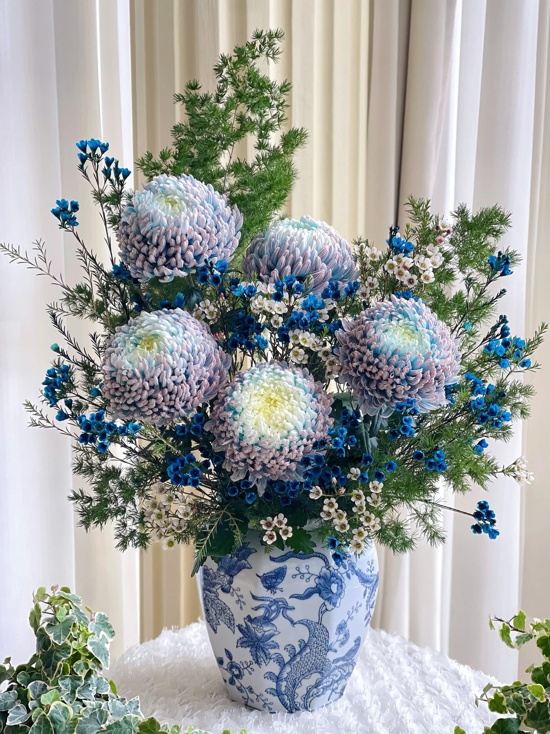 Chi hơn 300k rước bình hoa Chi hơn 300k rước bình hoa