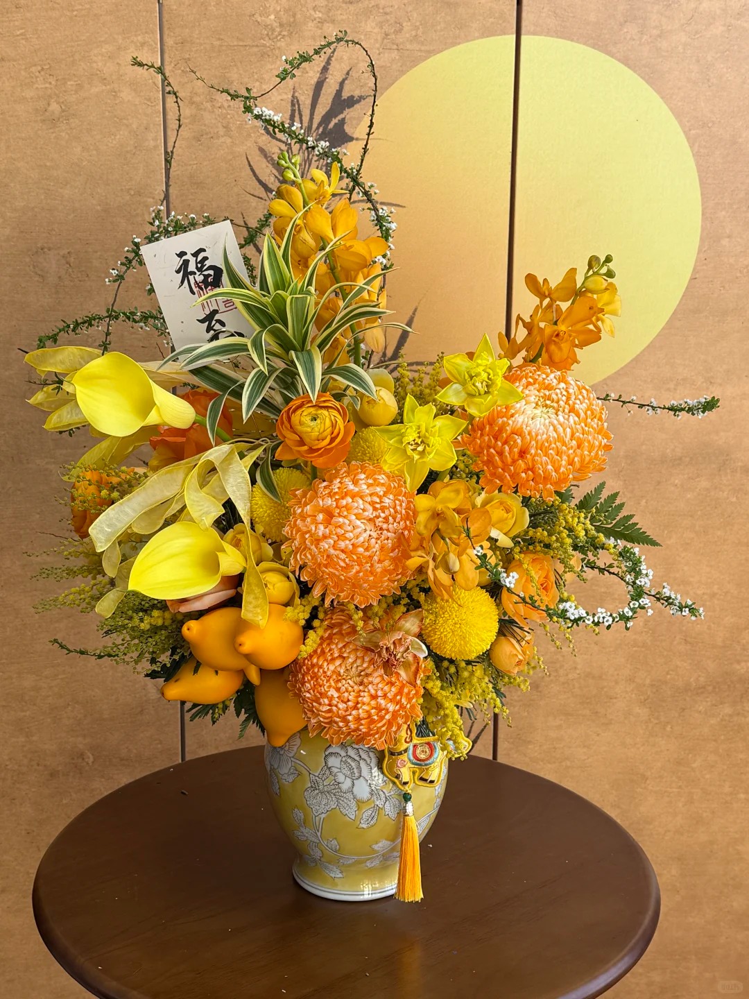 Chi hơn 300k rước bình hoa Chi hơn 300k rước bình hoa