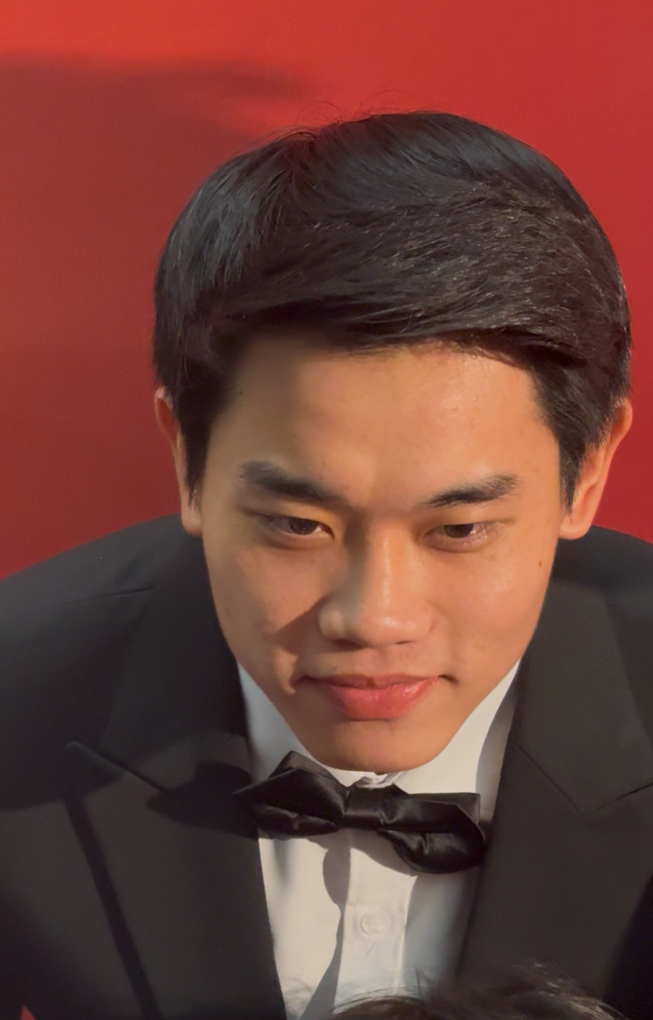 &Aacute; hậu cũng m&ecirc; Đ&igrave;nh Bắc như thường, ho&aacute; fan girl khi hotboy U23 Việt Nam diện vest bảnh bao khoe visual ph&aacute;t s&aacute;ng- Ảnh 5.