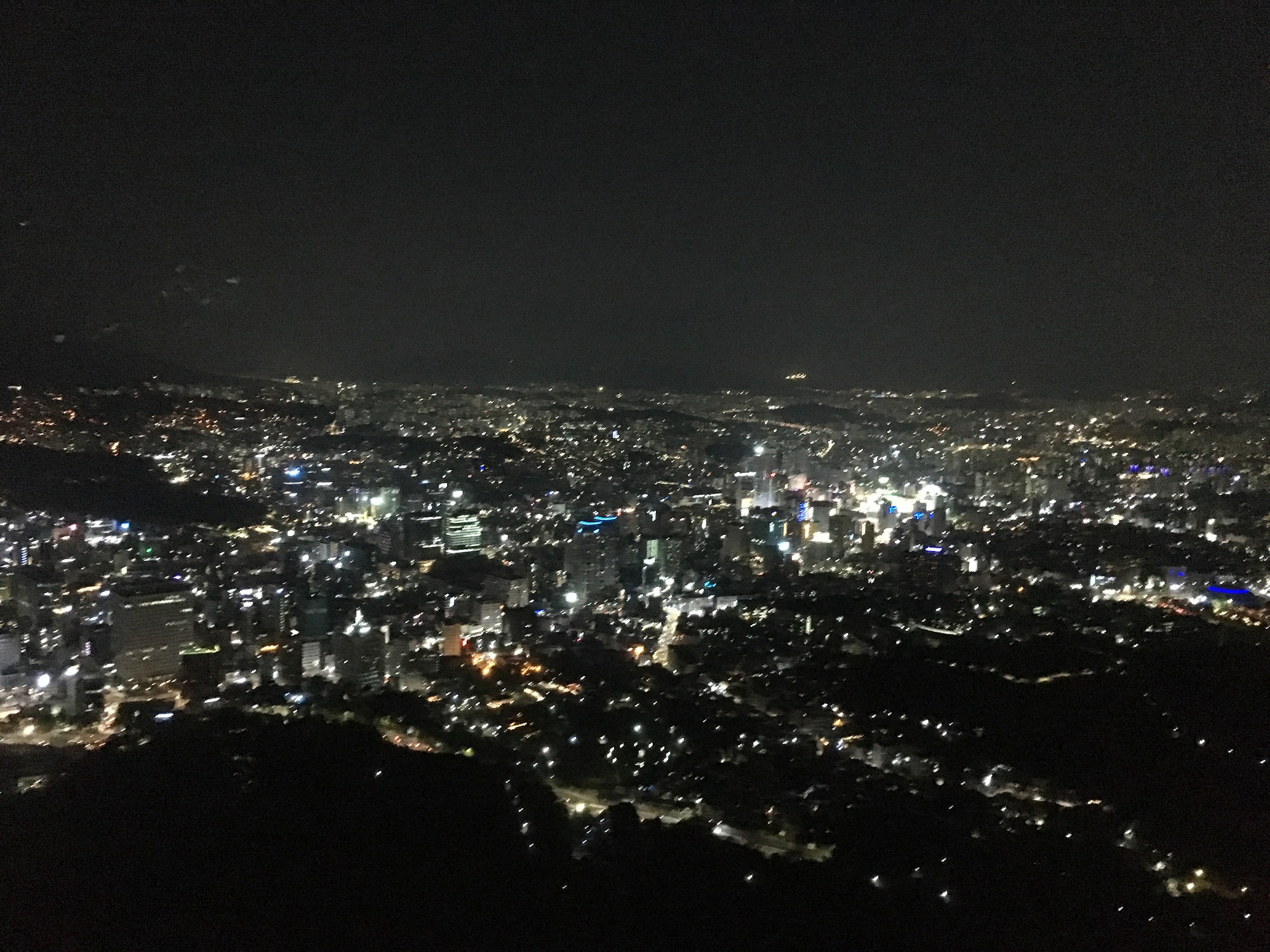 Kh&aacute;ch Việt hoảng hồn khi đi toilet ở H&agrave;n Quốc: "Bức tường bằng k&iacute;nh v&agrave; t&ocirc;i nh&igrave;n thấy mọi thứ b&ecirc;n ngo&agrave;i"- Ảnh 2.