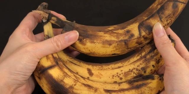 Ra chợ mua chuối, kh&ocirc;ng phải nải ch&iacute;n v&agrave;ng, đ&acirc;y mới l&agrave; nải được người "s&agrave;nh" chọn mua đầu ti&ecirc;n: V&igrave; sao?- Ảnh 2.