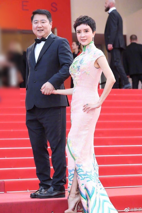 Nữ diễn vi&ecirc;n sa s&uacute;t đến thương sau khi bị đ&agrave;n em ngọc nữ giật chồng, 