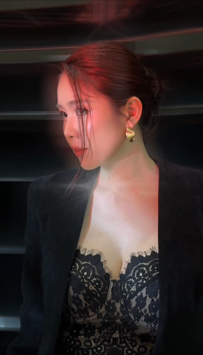 L&ecirc; Phương tuổi 40 da căng b&oacute;ng khiến chồng kh&ocirc;ng ngừng cưng nựng: C&oacute; 3 mẹo giữ collagen đ&aacute;ng học hỏi, chị em tuổi trung ni&ecirc;n chống gi&agrave; đ&atilde; thử chưa?- Ảnh 4.