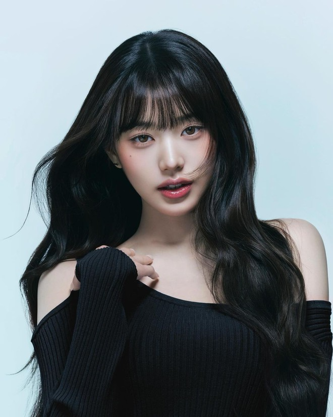 Trần đời chưa thấy mỹ nh&acirc;n n&agrave;o như Jang Won Young, đang xinh đi&ecirc;n đảo lại nghiện bơm m&ocirc;i đến mức giờ như tượng s&aacute;p- Ảnh 6.