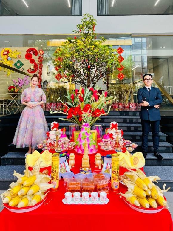 1 sao nữ Vbiz chi 2 tỷ thưởng Tết, mỗi nh&acirc;n vi&ecirc;n nhận bao nhi&ecirc;u?- Ảnh 1.