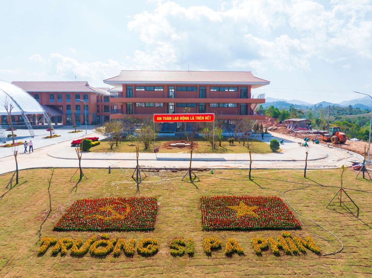 Cận cảnh trường phổ th&ocirc;ng hiện đại nhất bi&ecirc;n giới ph&iacute;a Bắc: Rộng 6,88 ha, vốn đầu tư 230 tỷ đồng- Ảnh 6.