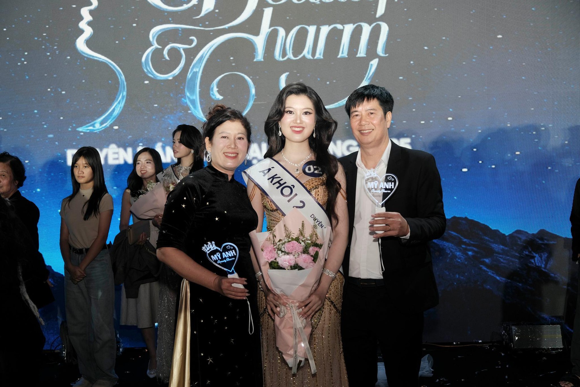 &Aacute; Kh&ocirc;i 2 Duy&ecirc;n d&aacute;ng Ngoại thương 2025 n&oacute;i về &aacute;p lực v&agrave; kỳ vọng d&agrave;nh cho người trẻ- Ảnh 5.