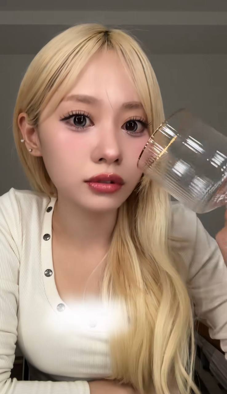 Thỏi son bóng lâu trôi khiến MXH rần rần: Màu xinh, giá chưa đến 150K và siêu nhiều ưu điểm để bạn thích- Ảnh 8.