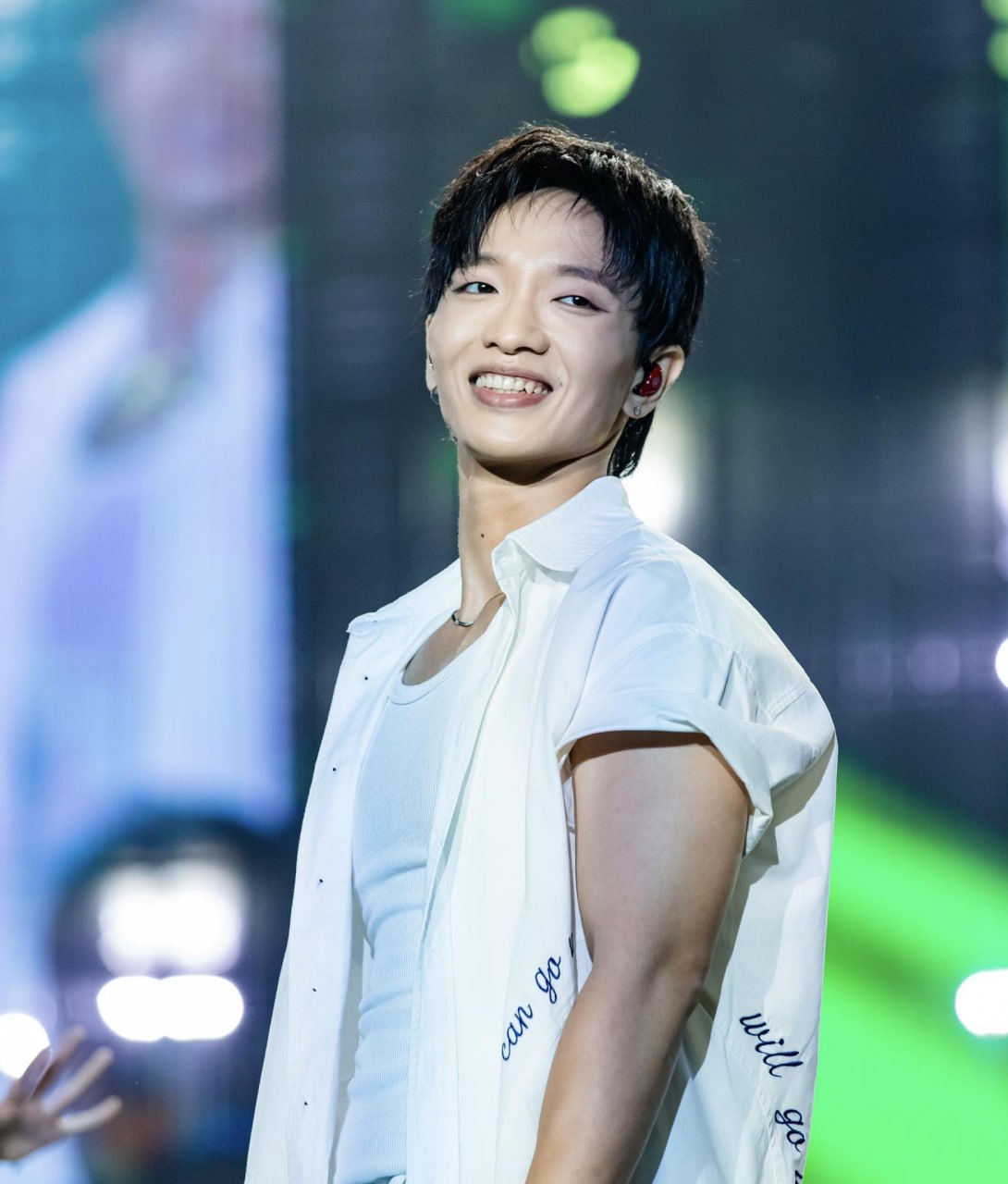 Nam ca sĩ giữ chuỗi 3 năm li&ecirc;n tiếp tại WeChoice Awards: Mỗi lần trở lại l&agrave; một vị thế kh&aacute;c, năm nay "chiếm s&oacute;ng" với vai tr&ograve; đặc biệt- Ảnh 6.