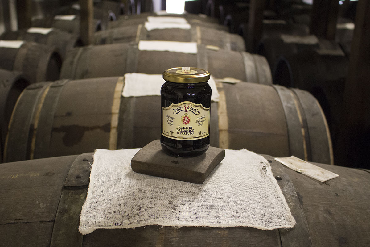 Loại gia vị tr&ograve;n xoe đang khiến chị em đi&ecirc;n đảo: 