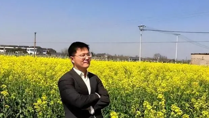 Ph&aacute;t hiện 1 &aacute; khoa đại học sinh năm 1980 về qu&ecirc; trồng rau nu&ocirc;i lợn, kiếm hơn 93 tỷ đồng/năm- Ảnh 2.