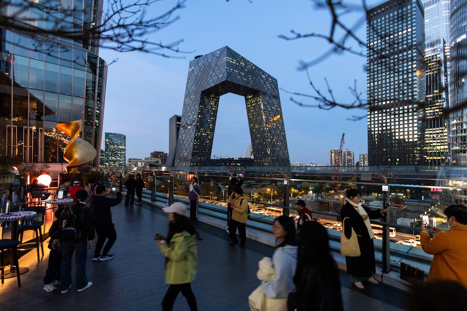 Gi&agrave;u ngang nhiều nước ch&acirc;u &Acirc;u: Chuyện g&igrave; đ&atilde; xảy ra với 2 th&agrave;nh phố của Trung Quốc?- Ảnh 1.