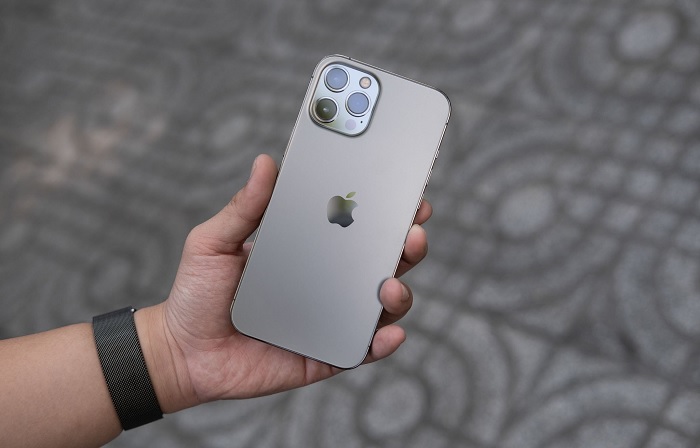 Cú sốc giá đầu năm 2026: 4 mẫu iPhone cũ đang rớt giá "không phanh"- Ảnh 4. Cú sốc giá đầu năm 2026: 4 mẫu iPhone cũ đang rớt giá "không phanh"- Ảnh 4.