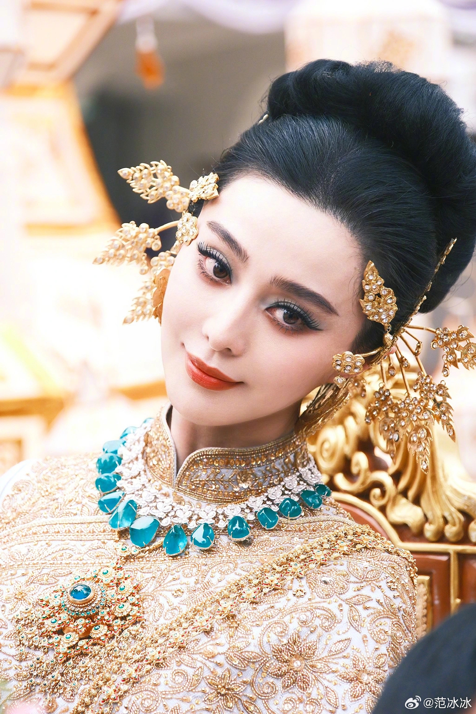 Người duy nhất tr&ecirc;n đời đội nguy&ecirc;n quả đ&agrave;o l&ecirc;n đầu vẫn đẹp: Visual th&aacute;ch thức tất cả, muốn xấu kh&oacute; hơn l&ecirc;n trời- Ảnh 6.