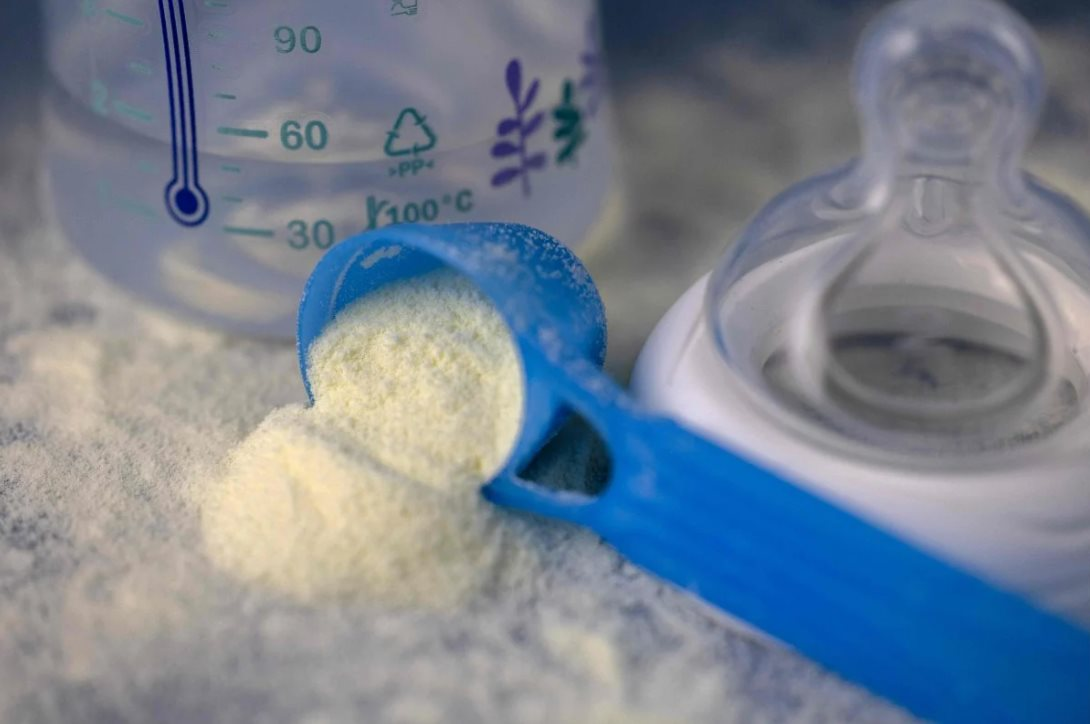 Phụ huynh H&agrave;n Quốc hoảng loạn v&igrave; vụ thu hồi sữa Aptamil: &ldquo;T&ocirc;i kh&ocirc;ng biết phải l&agrave;m sao nữa!&rdquo;- Ảnh 1.