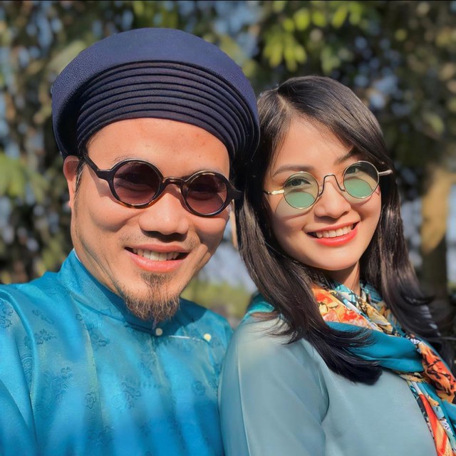 Nhan sắc vợ ch&acirc;n d&agrave;i sinh 5 con cho nam nghệ sĩ đ&igrave;nh đ&aacute;m sở hữu biệt phủ d&aacute;t v&agrave;ng ở H&agrave; Nội- Ảnh 2.