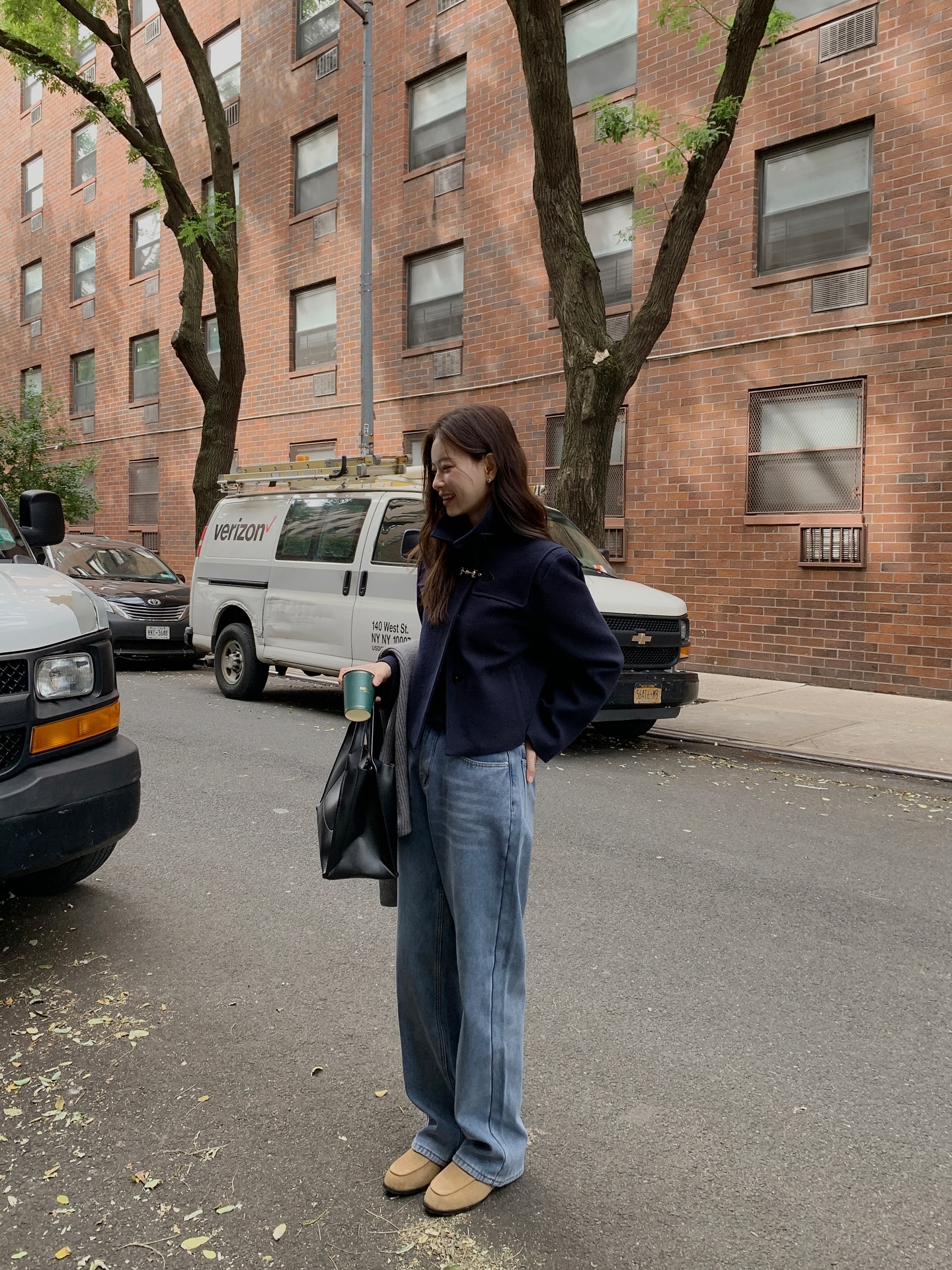 Người s&agrave;nh điệu l&agrave; phải biết 4 c&aacute;ch mặc đồ tối m&agrave;u sang trọng m&agrave; kh&ocirc;ng hề 