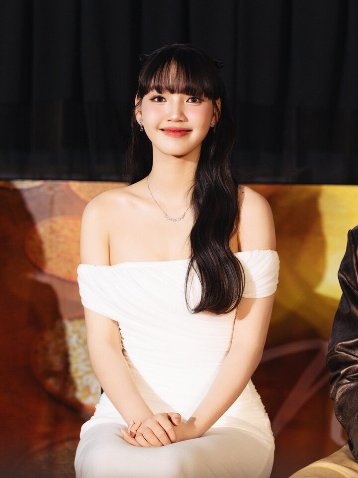 "Mỹ nh&acirc;n trăm tỷ" 18 tuổi đ&oacute;ng ch&iacute;nh trong phim Tết của Trường Giang l&agrave; ai?- Ảnh 2.