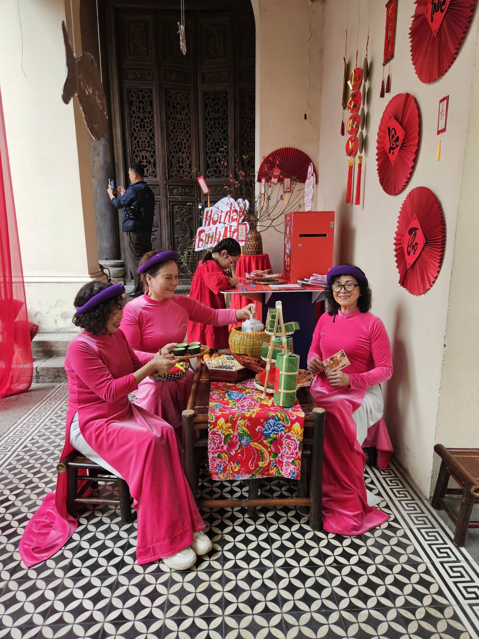 Đủ 5 đủ Tết - Khi Tết được cảm nhận trọn vẹn năm giác quan- Ảnh 7. Đủ 5 đủ Tết - Khi Tết được cảm nhận trọn vẹn năm giác quan- Ảnh 7.