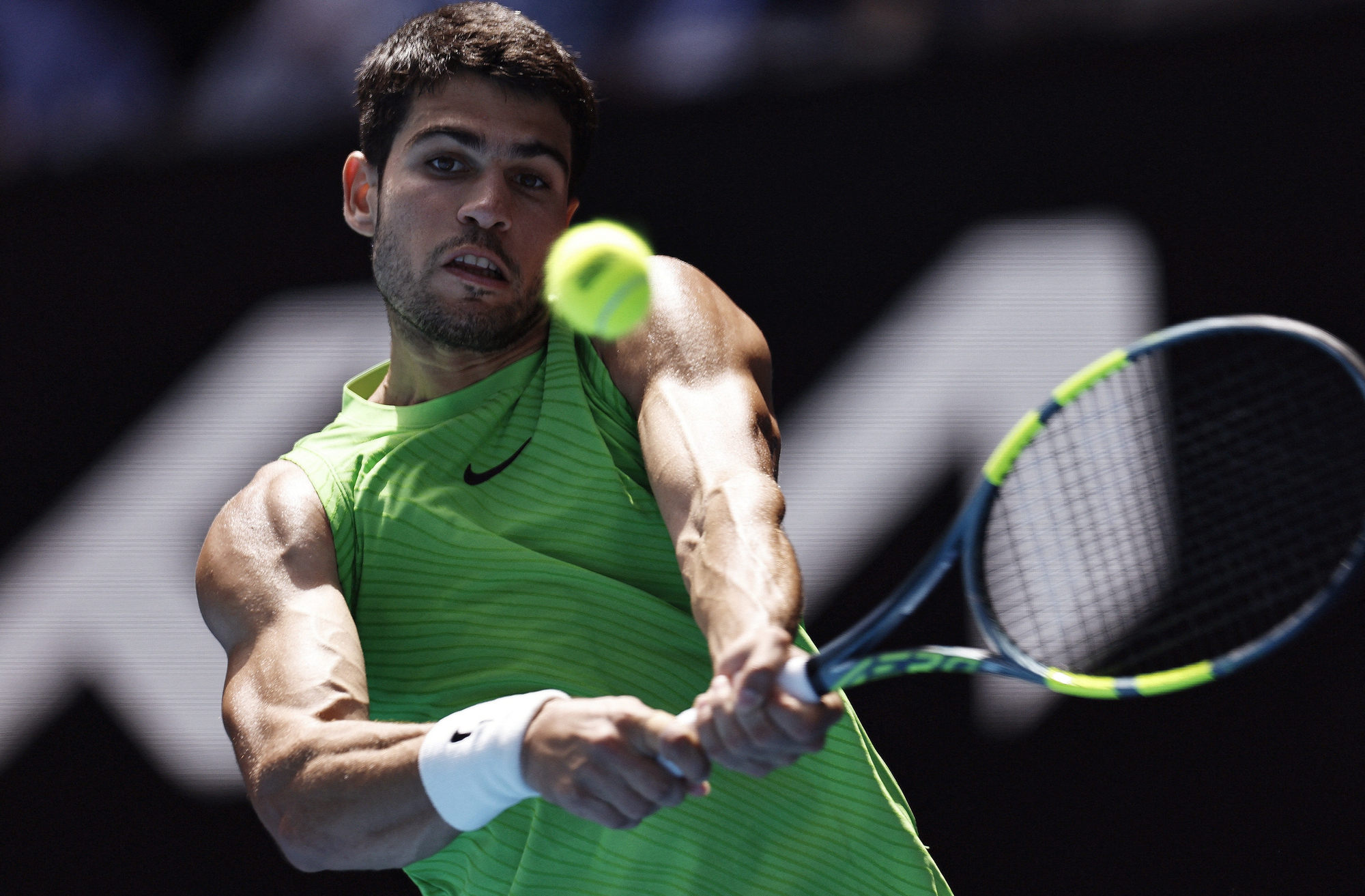 Alcaraz n&eacute;n đau vượt qua m&agrave;n 