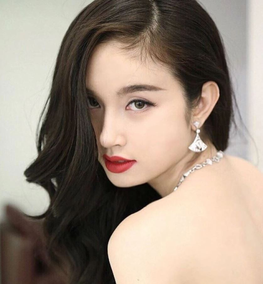 Nữ hoàng chuyển giới Nong Poy: 40 tuổi đẹp thách thức thời gian, cưới chồng hào môn gia thế khủng- Ảnh 5. Nữ hoàng chuyển giới Nong Poy: 40 tuổi đẹp thách thức thời gian, cưới chồng hào môn gia thế khủng- Ảnh 5.