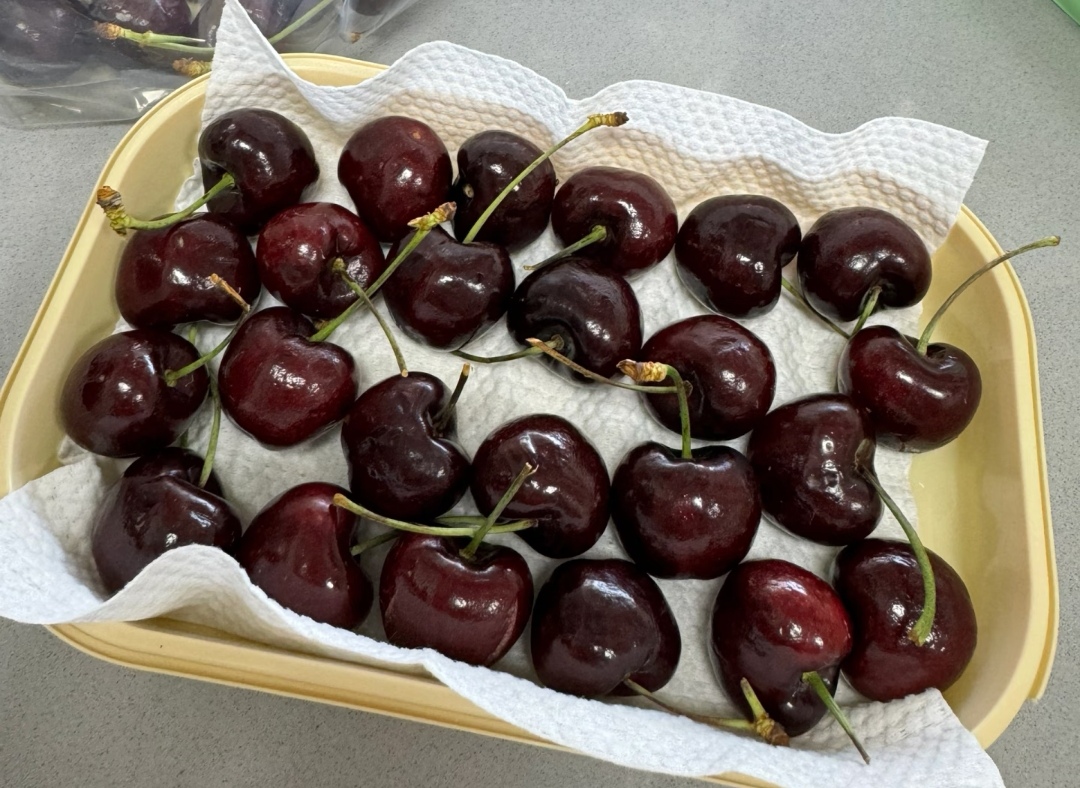 Chọn mua cherry đ&oacute;n Tết 2026: Phương ph&aacute;p 