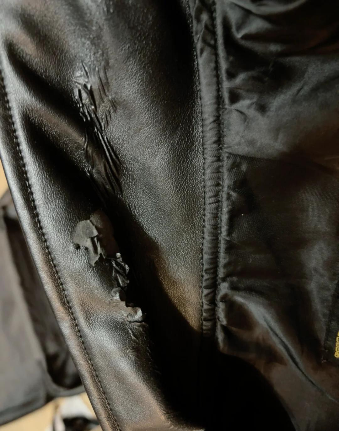 Dọn nửa tủ quần &aacute;o mới ngộ ra: 8 kiểu đồ &ldquo;nh&igrave;n th&igrave; m&ecirc;&rdquo; nhưng mặc cực kh&oacute; - mua về chỉ tổ ph&iacute; tiền- Ảnh 7.