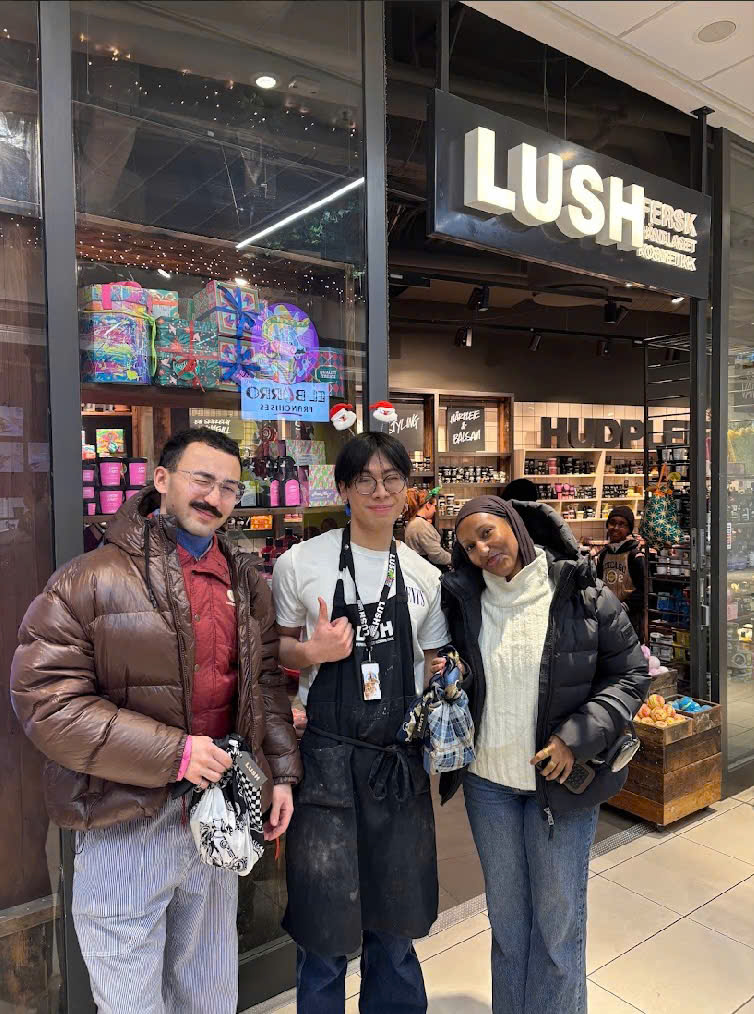 Nam sinh Việt du học nước lạ: Người d&acirc;n kh&ocirc;ng th&iacute;ch ngồi cạnh nhau tr&ecirc;n xe bus, gi&aacute;o vi&ecirc;n sẵn s&agrave;ng hỏi "Em nhuộm t&oacute;c ở đ&acirc;u thế?"- Ảnh 3.