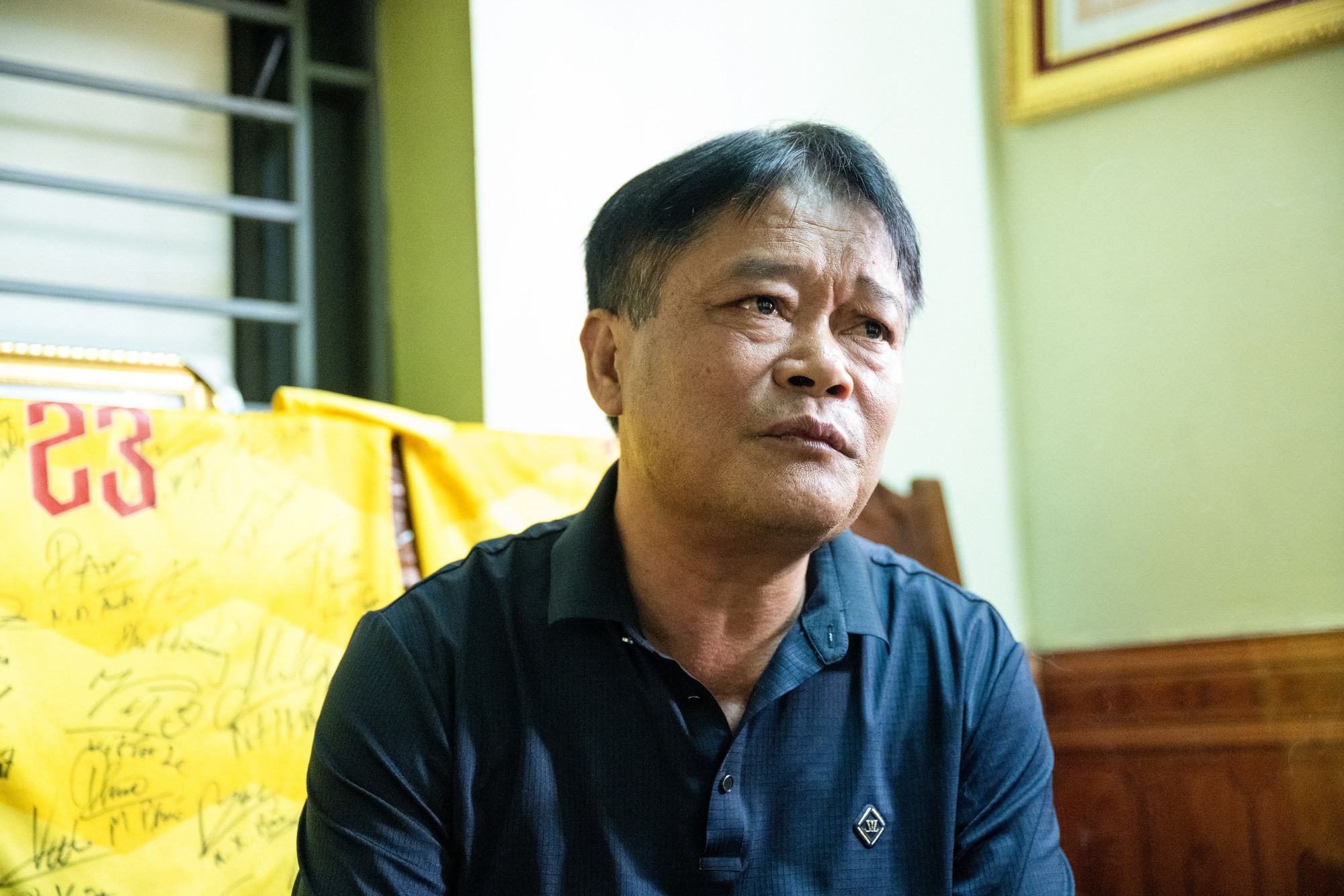 Về Nghệ An nghe chuyện chưa kể về thủ m&ocirc;n Cao Văn B&igrave;nh: "Ai nghĩ n&oacute; l&agrave; d&acirc;n thể thao đ&acirc;u, hiền qu&aacute;"- Ảnh 1.