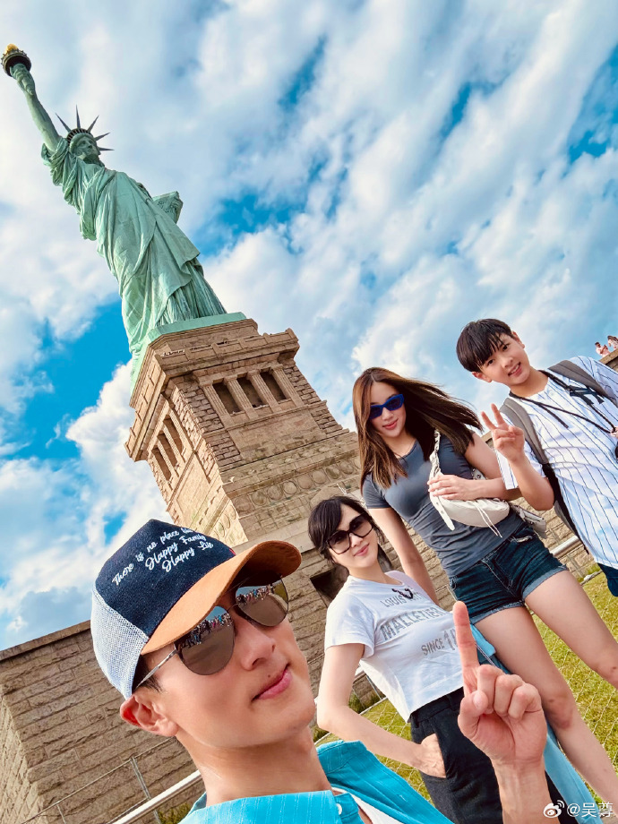 Sao nh&iacute; Bố Ơi! M&igrave;nh Đi Đ&acirc;u Thế? được Quốc vương Brunei khen ngợi: 15 tuổi cao 1m75, nhan sắc thắng đời tuyệt đối- Ảnh 6.