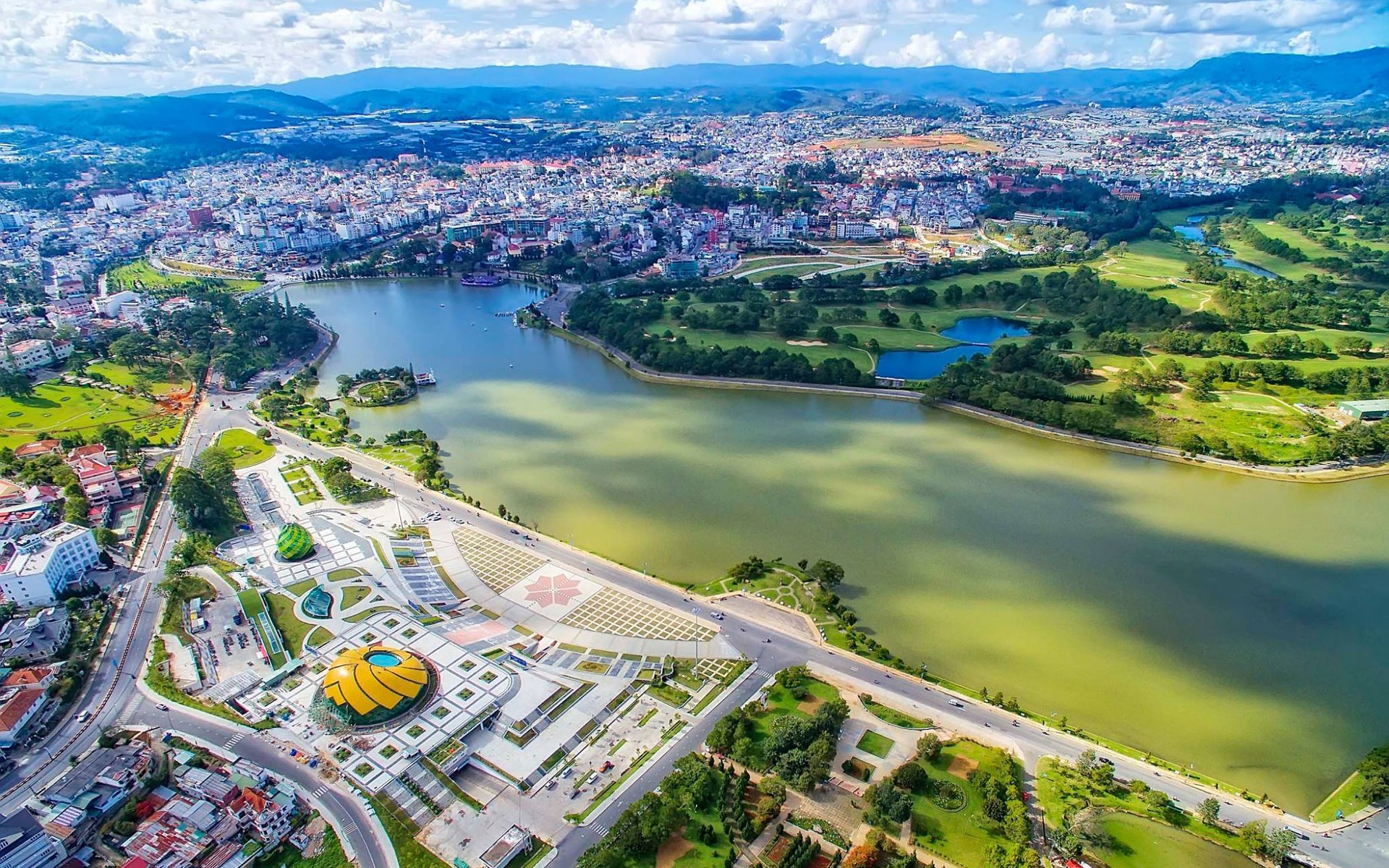 Tỉnh rộng nhất Việt Nam, nơi Sun Group, Vingroup… đổ bộ, sắp có thêm 3 dự án 44.000 tỷ đồng- Ảnh 1. Tỉnh rộng nhất Việt Nam, nơi Sun Group, Vingroup… đổ bộ, sắp có thêm 3 dự án 44.000 tỷ đồng- Ảnh 1.