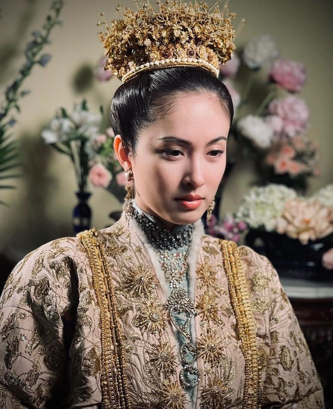 Nữ hoàng chuyển giới Nong Poy: 40 tuổi đẹp thách thức thời gian, cưới chồng hào môn gia thế khủng- Ảnh 10. Nữ hoàng chuyển giới Nong Poy: 40 tuổi đẹp thách thức thời gian, cưới chồng hào môn gia thế khủng- Ảnh 10.