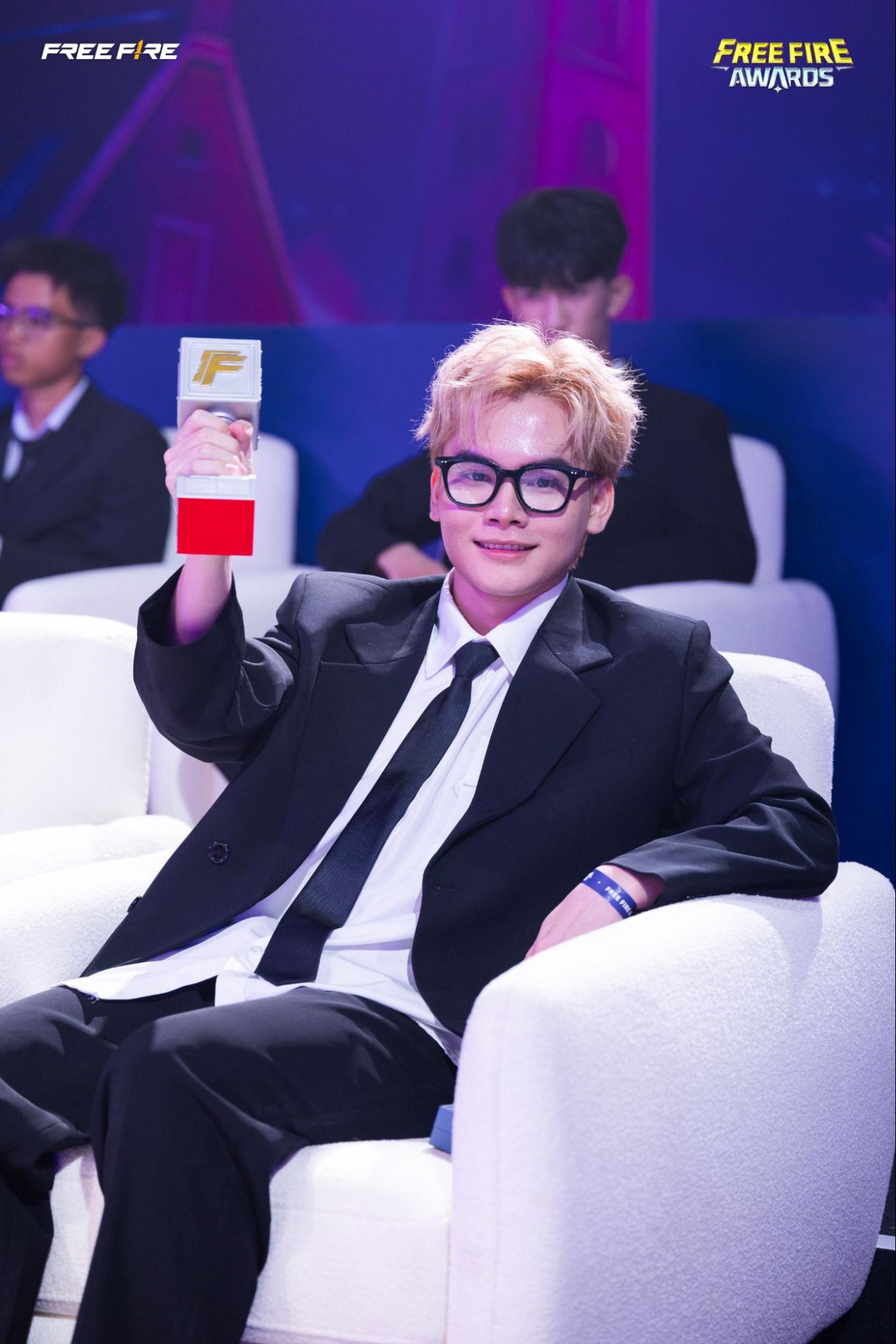 Những khoảnh khắc ấn tượng nhất tại đêm Gala Free Fire Awards 2025- Ảnh 3. Những khoảnh khắc ấn tượng nhất tại đêm Gala Free Fire Awards 2025- Ảnh 3.
