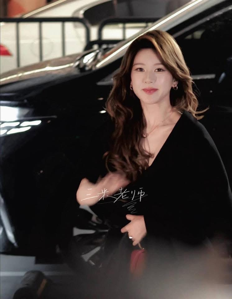 Một bước xuống xe của Triệu Lộ Tư khiến c&otilde;i mạng chấn động- Ảnh 10.